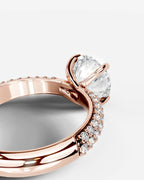 2 Carat Lab Grown Round Cut Diamond Diamond Twist Ring