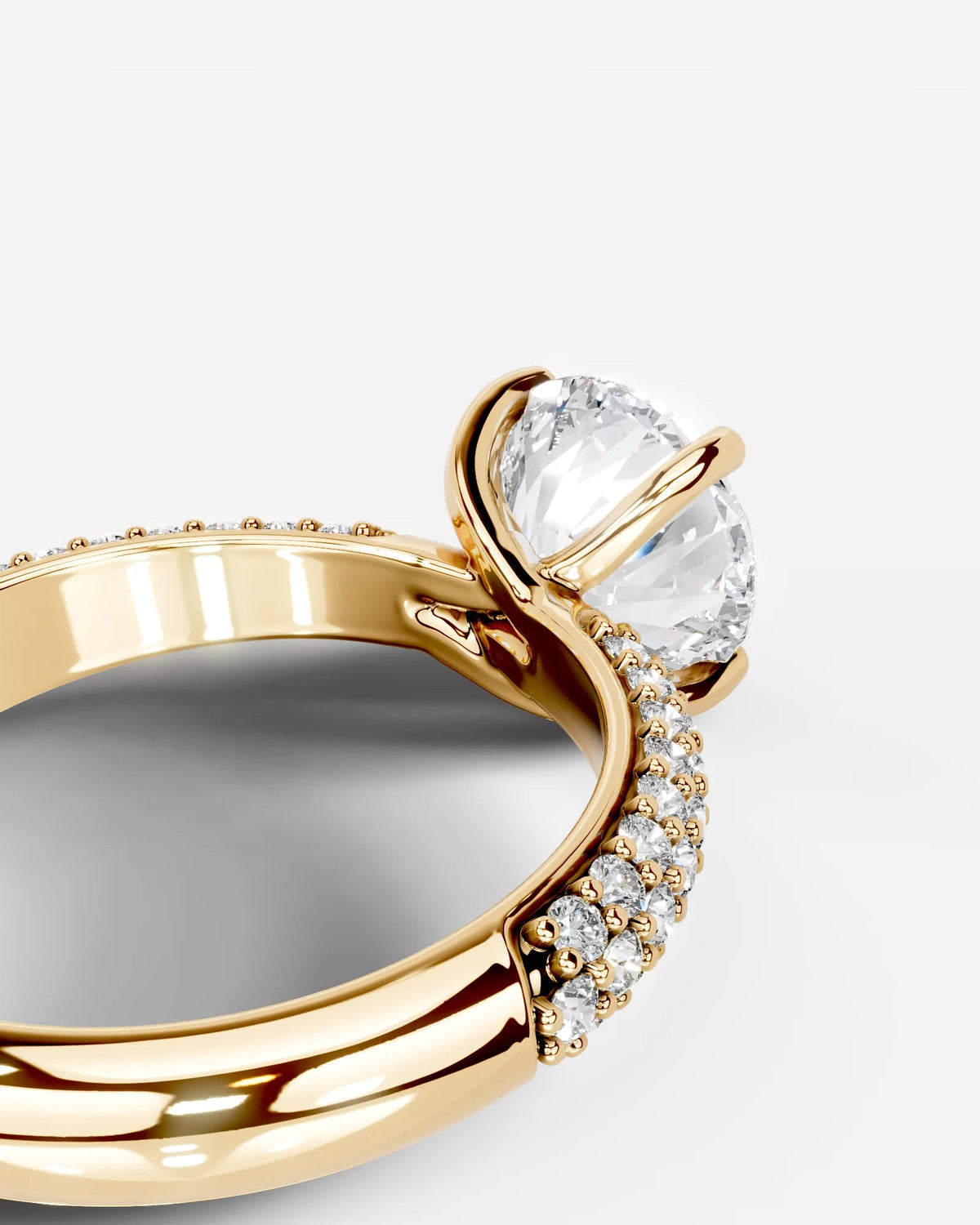 2 Carat Lab Grown Round Cut Diamond Diamond Twist Ring