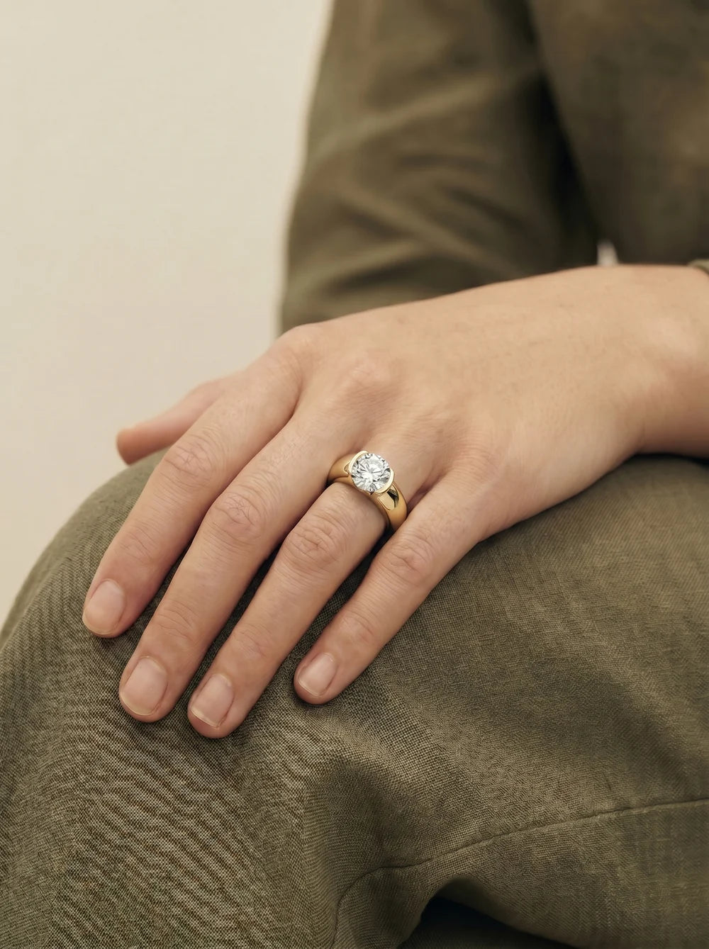 2 Carat Lab Grown Round Cut Diamond Semi-Bezel Solitaire Ring