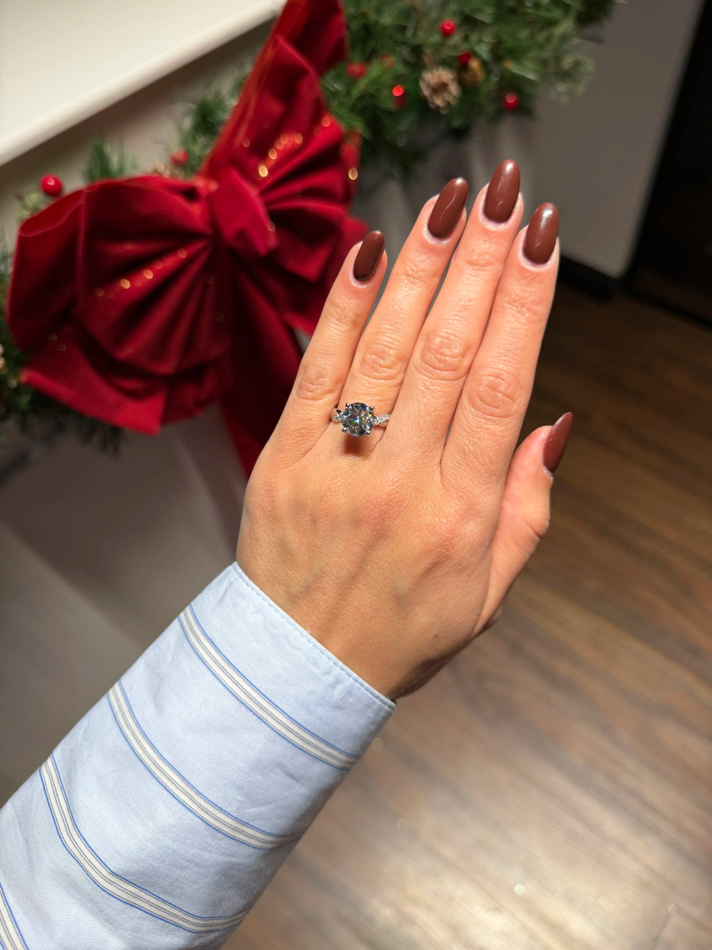 2 Carat Lab Grown Round Cut Diamond Twist Engagement Ring