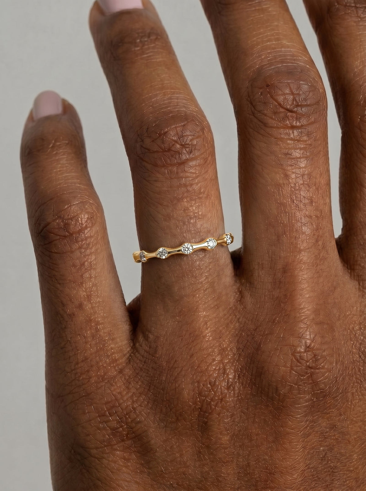 Lab Grown Diamond Scattered Round Cut Accent Band Ring