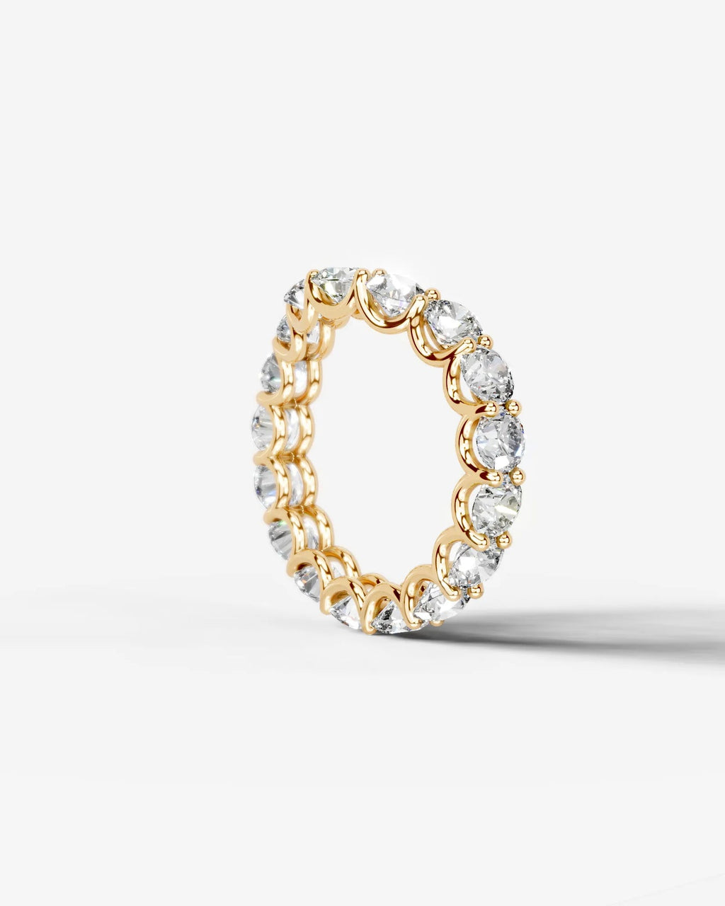 Lab Grown Diamond Graduated Round Cut Curved Band Ring