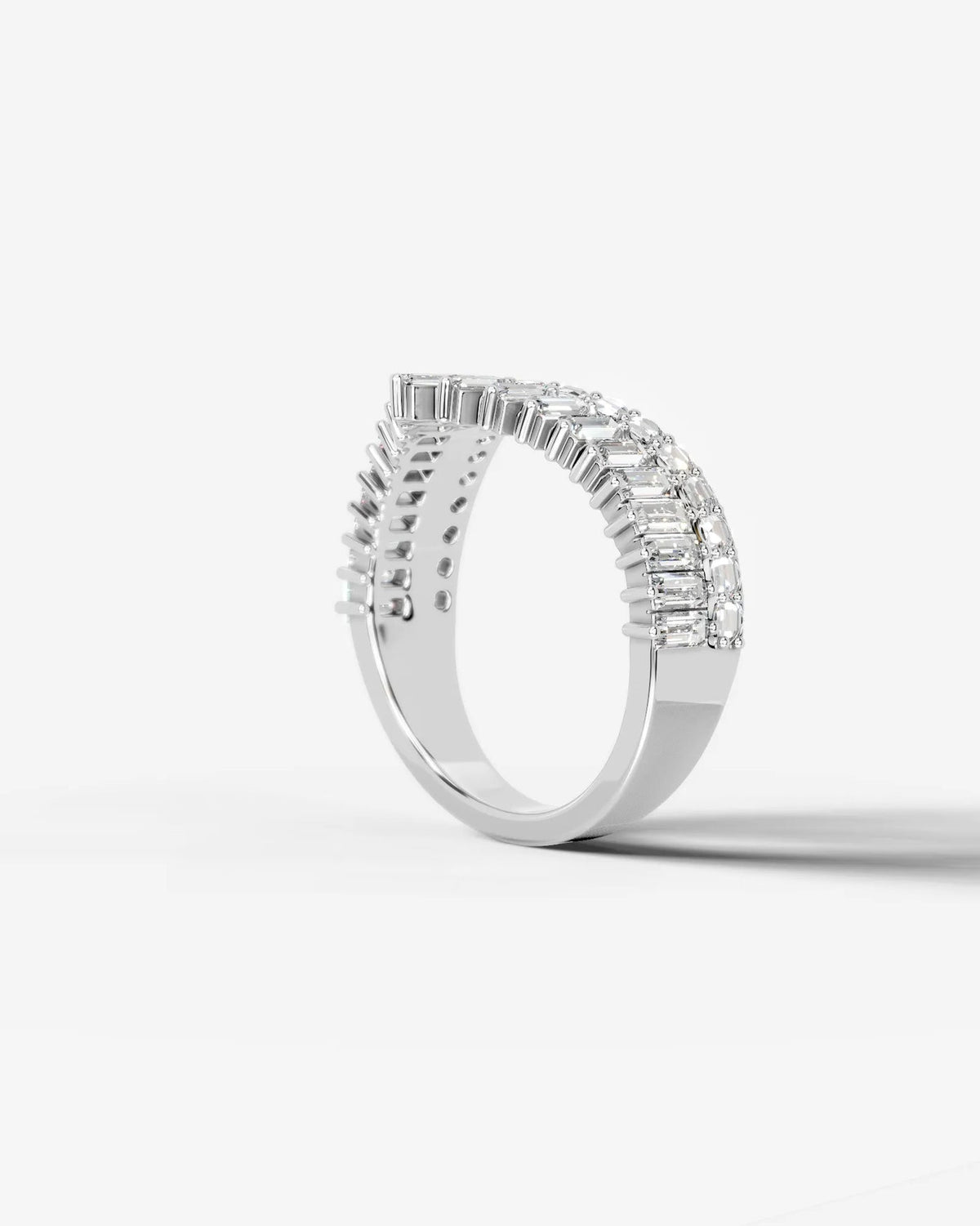 Lab Grown Diamond Baguette & Round Cut V-Shaped Curved Contour Band Ring