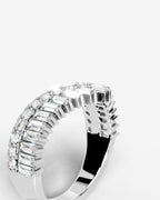 Lab Grown Diamond Baguette & Round Cut V-Shaped Curved Contour Band Ring