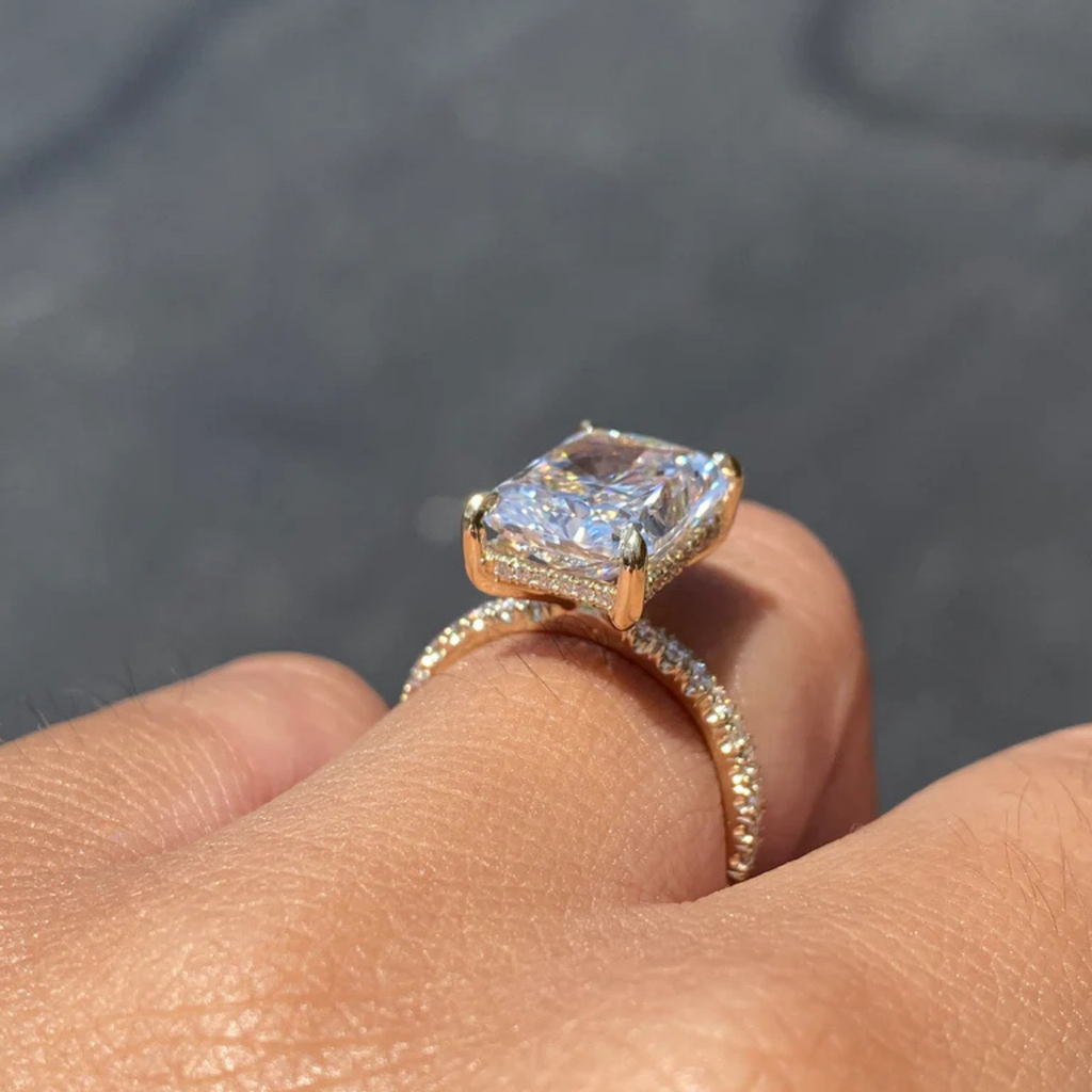 Radiant Cut Lab Grown Diamond Solitaire Engagement Ring with Round Side Diamonds – Elegant Bridal Ring – Lustraa’s Solitaire Ring